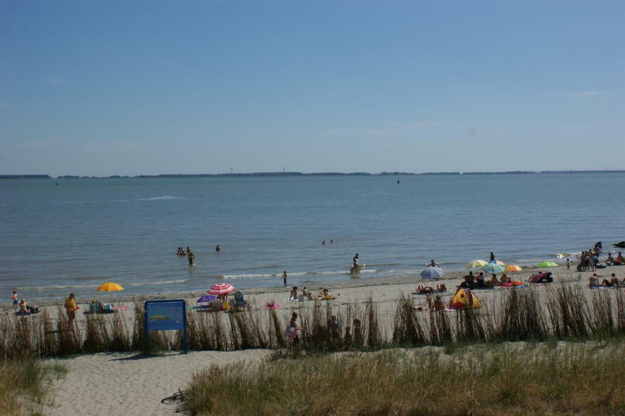 Kleintje Beer Villa Baarland Buitenkant foto