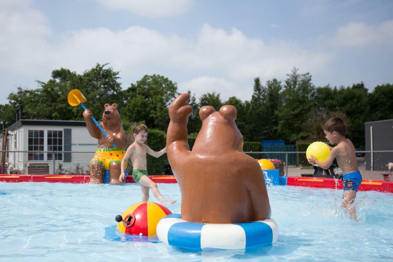 Kleintje Beer Villa Baarland Buitenkant foto